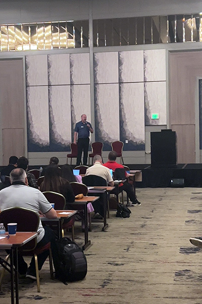 Ian is speaking to 400 people